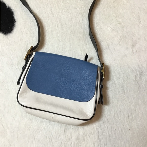 Fossil Harper Small Saddle Crossbody bag, blue and white leather design. - Picture 3 of 8